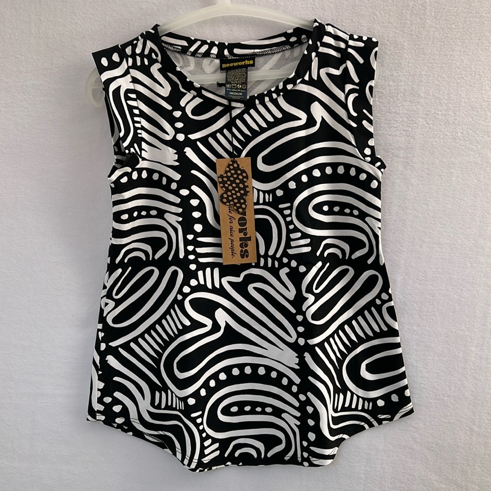 Nooworks Ripple muscle tee Medium NWT